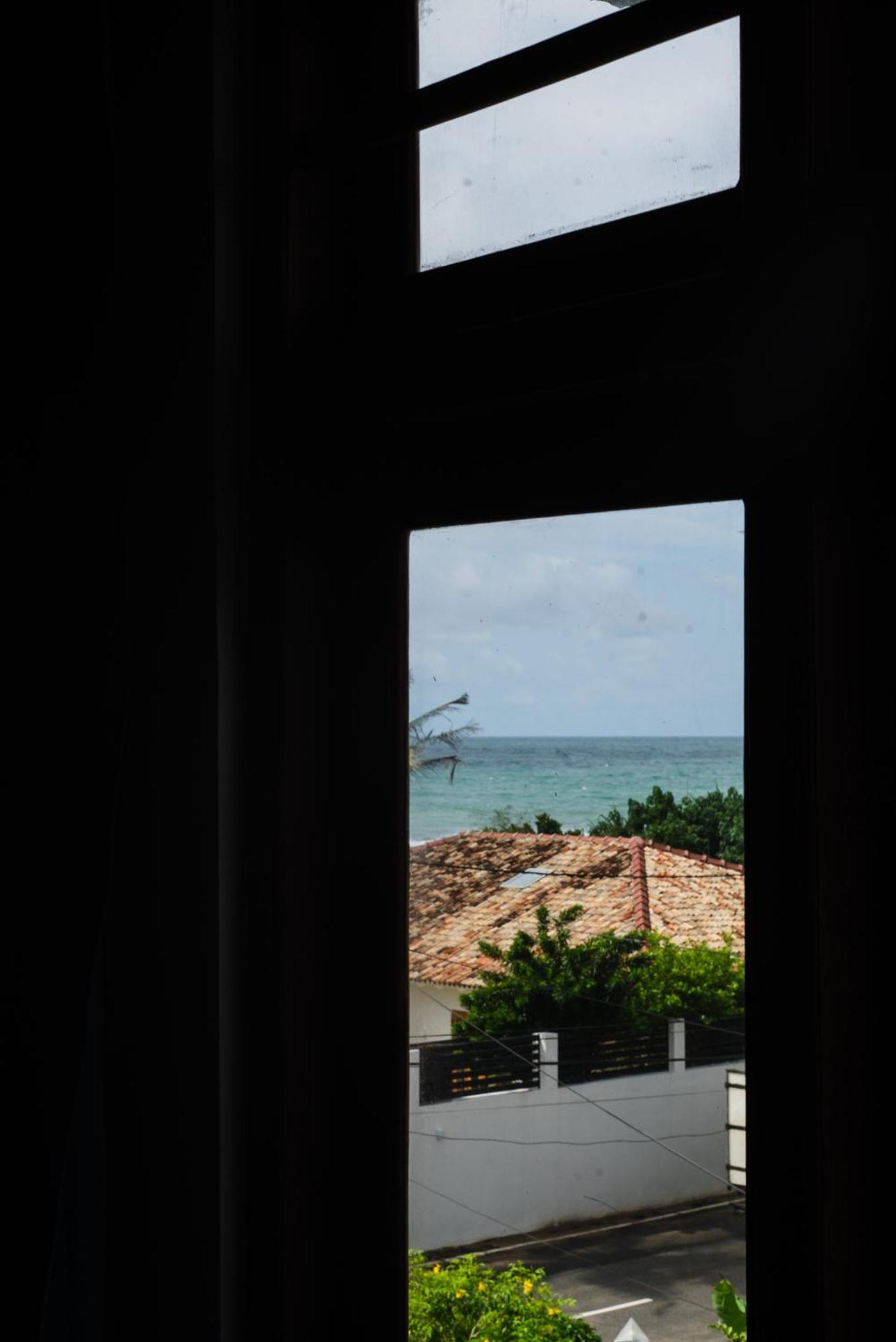 Ruma Surf Hotel Ahangama Exterior photo