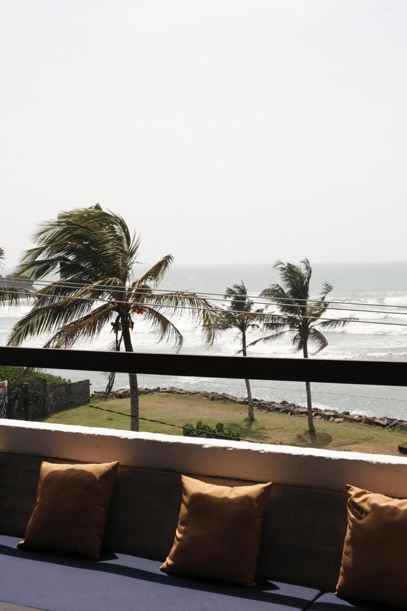 Ruma Surf Hotel Ahangama Exterior photo