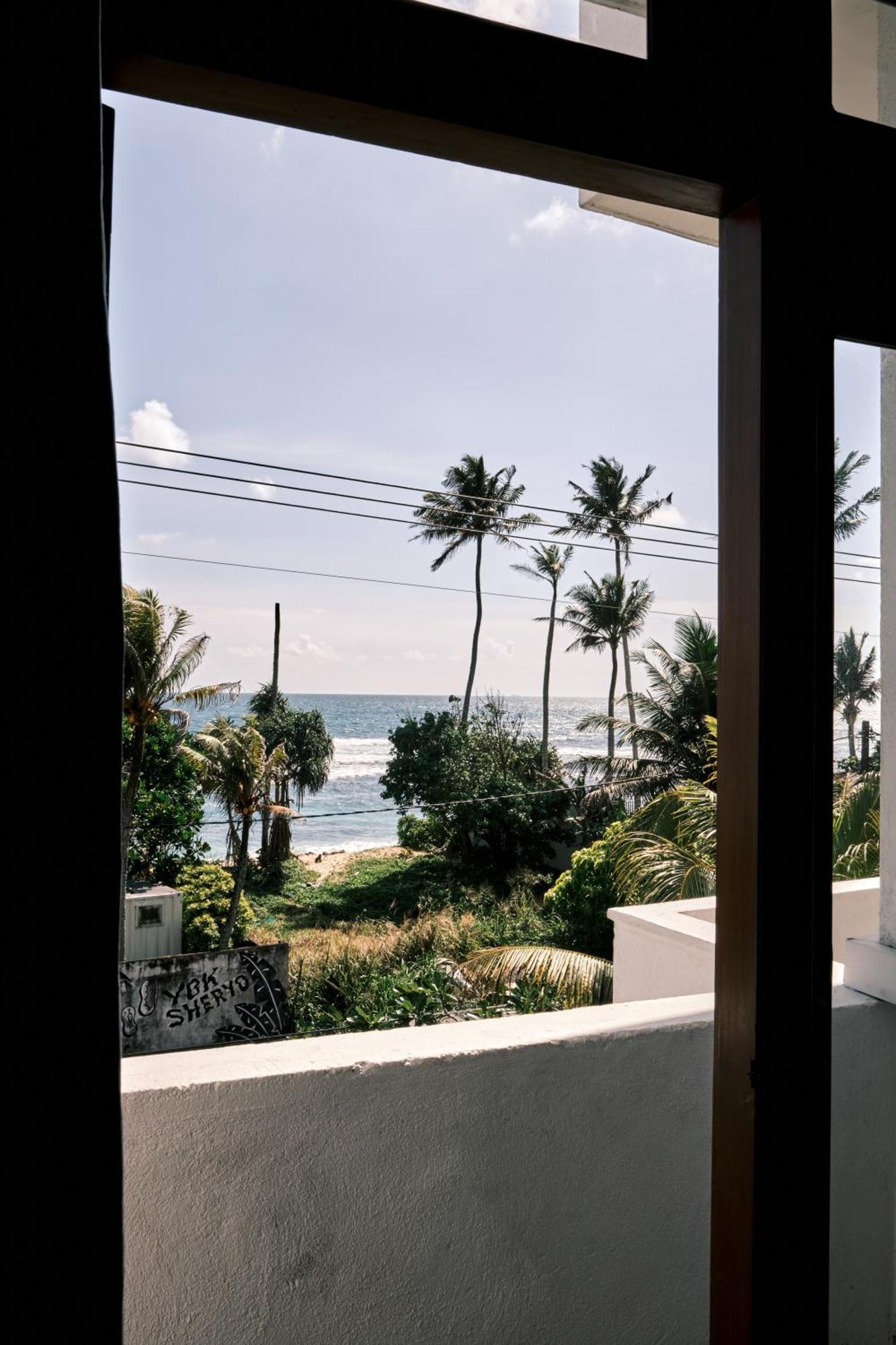 Ruma Surf Hotel Ahangama Exterior photo