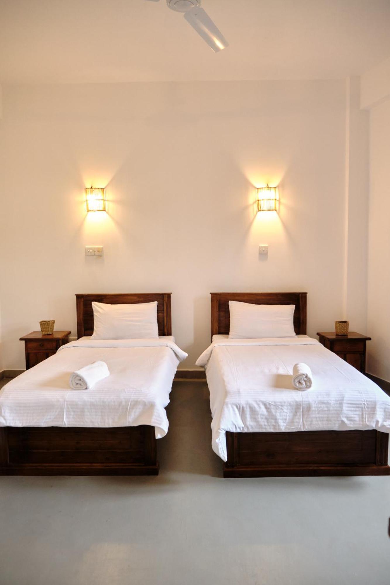Ruma Surf Hotel Ahangama Exterior photo